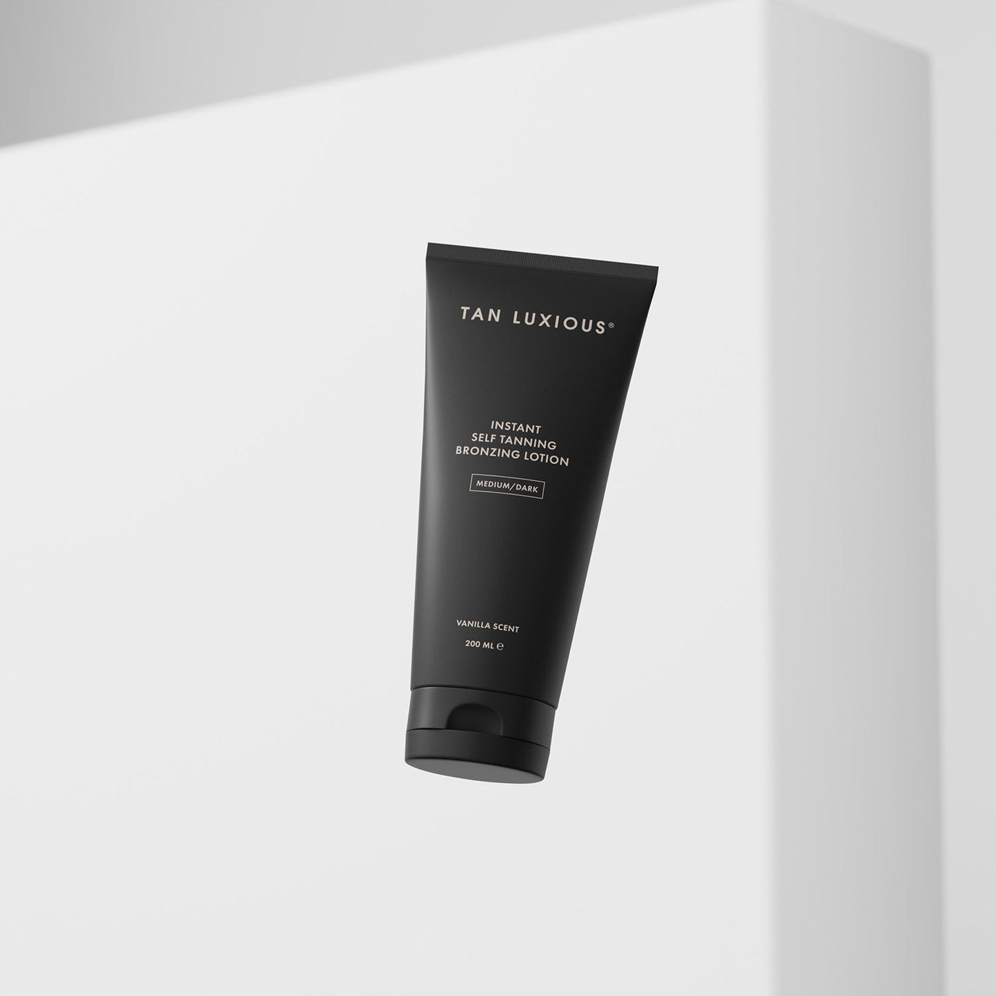 Tan Luxious Instant Self Tanning Bronzing Lotion